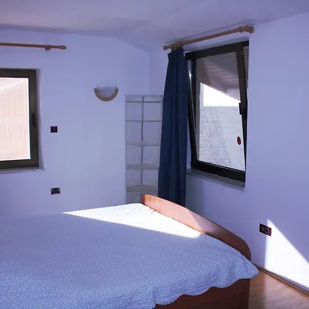 Apartment Sanja Sveti Servul