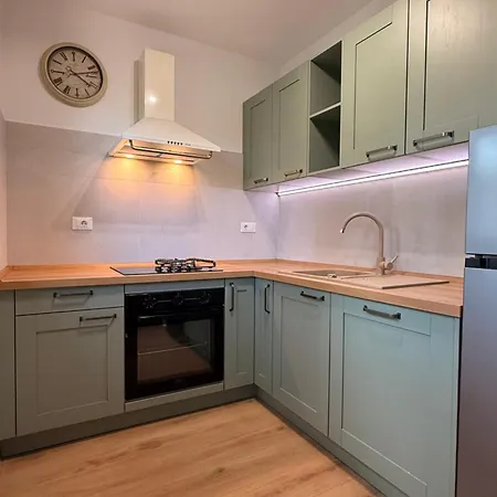 Apartment Sanja Sveti Servul