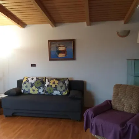 Apartment Sanja Sveti Servul